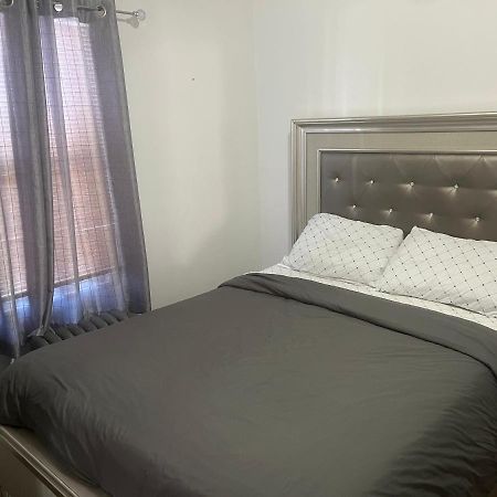 Three Bed One Bath Apt 25 Mins To Nyc Belleville Kültér fotó